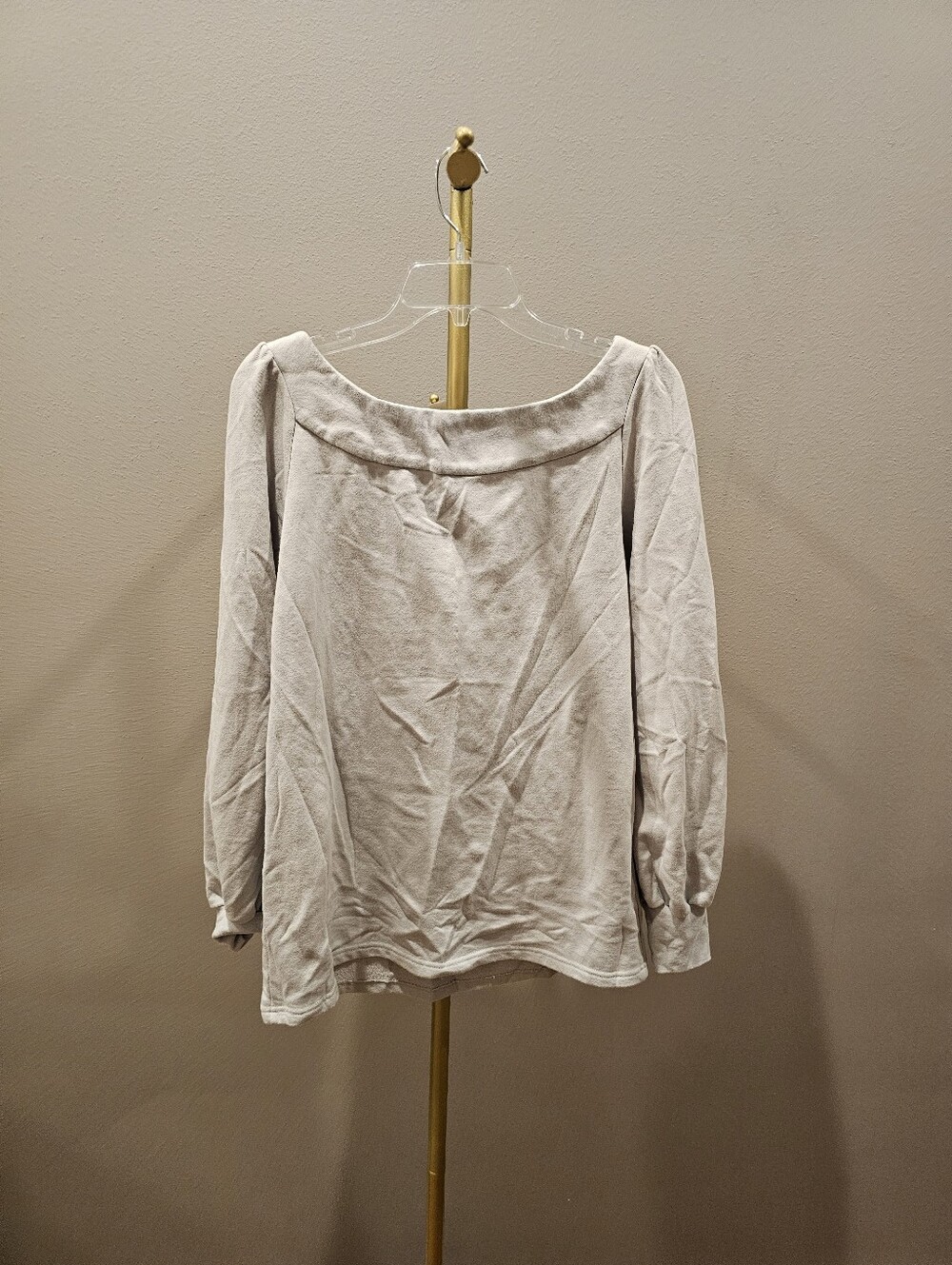 Vintage Scoop Neck/Off Shoulder Top - Picture 5 of 5
